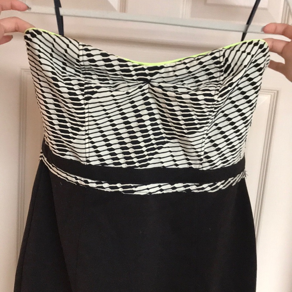 Strapless dress with cool design